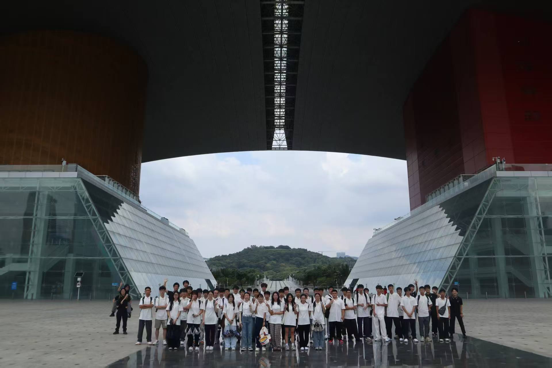 微信图片_2025-09-28_231150_750.jpg